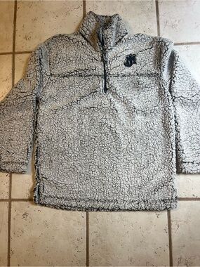 Sherpa quarter zip w JM logo